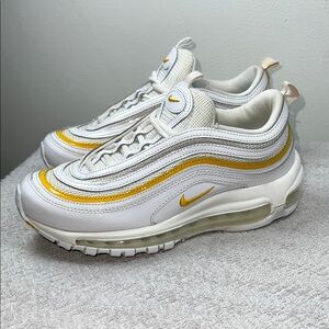 Nike Air Max 97
White University Gold                                    ordr181